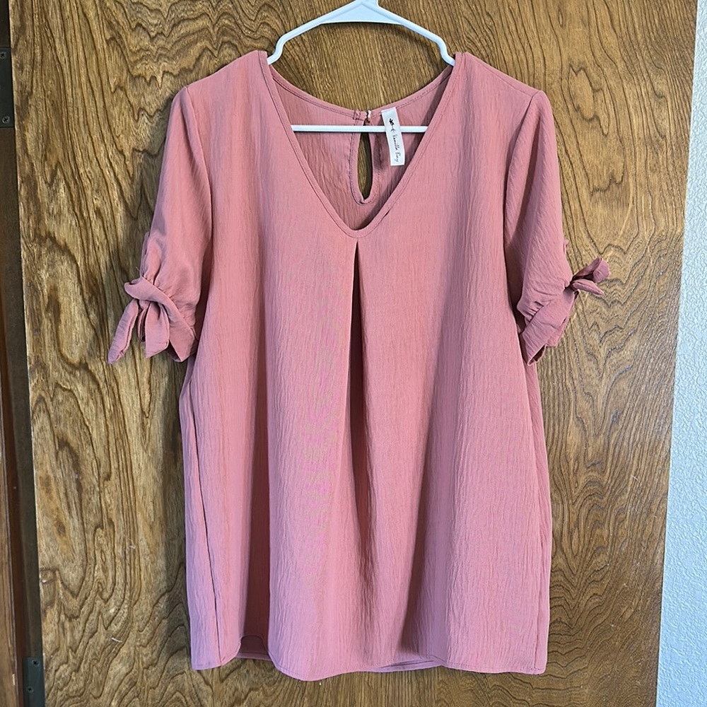 Women's Pink Top